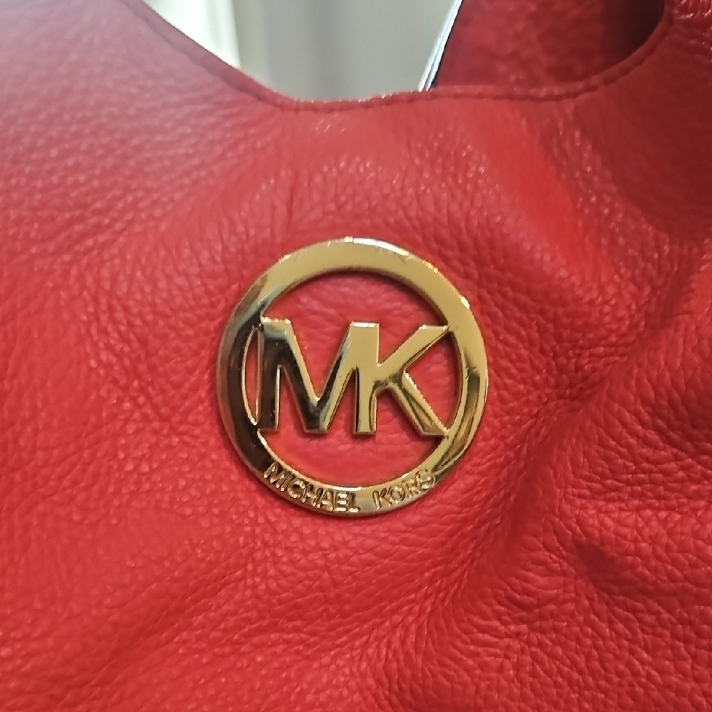 Michael Kors‎ Coral Leather Hobo Bag - Picture 4 of 13